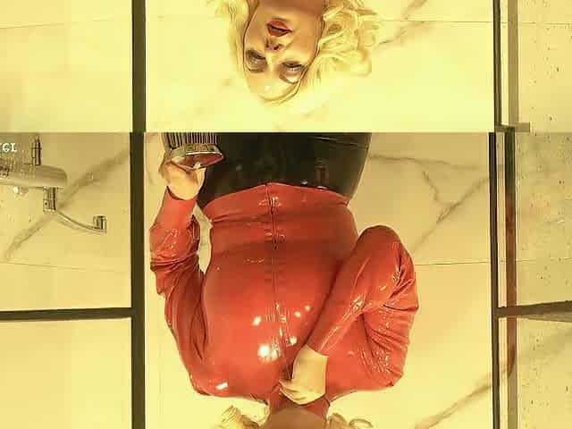 Hawt mother I'd like to fuck in latex rubber - Shower striptease