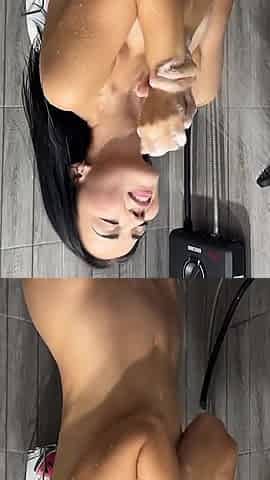 Hottie Under Shower Is Getting Ready for Sex with Her New Boyfriend