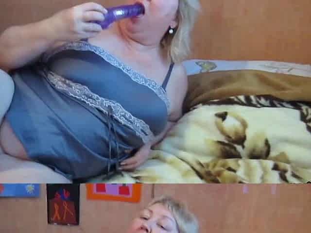 Dildo pounding with view of big ass (JUlia 46yo)