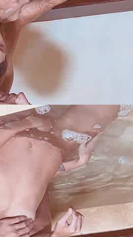 Wifebucket Amateurs - I Fucked Her Lovingly in Our Bathtub