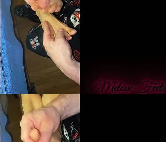 Naelor Always Massaging Melove Sexy Little Feet