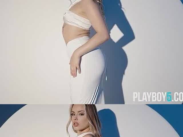 SEXY blond pornstar Anna Claire Clouds exposes her bubble ass fully