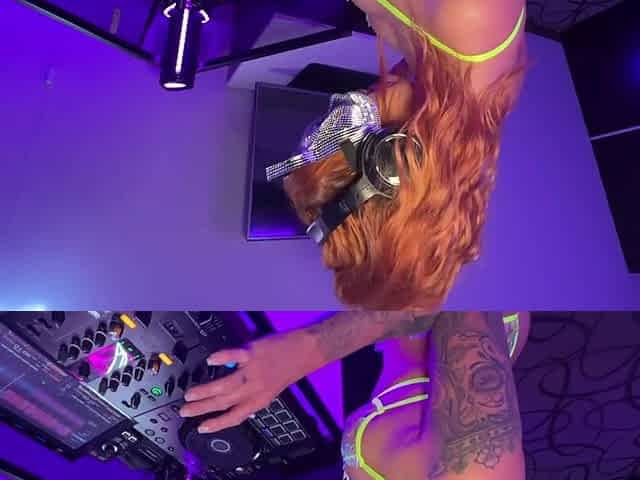 Curvy masked redhead provides full service to big cock lover at home