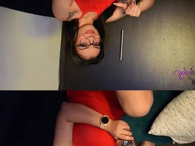 After having a pair of drinks I masturbate and ejaculate after playing with my ebony sextoy.