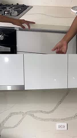My Big Ass Stepsister Gets Angry for Not Helping Her in the Toilet, so I Reassure Her with a Strong Penetration Through Her Vagi