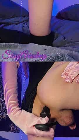 Actually need dick in my booty tonight ????