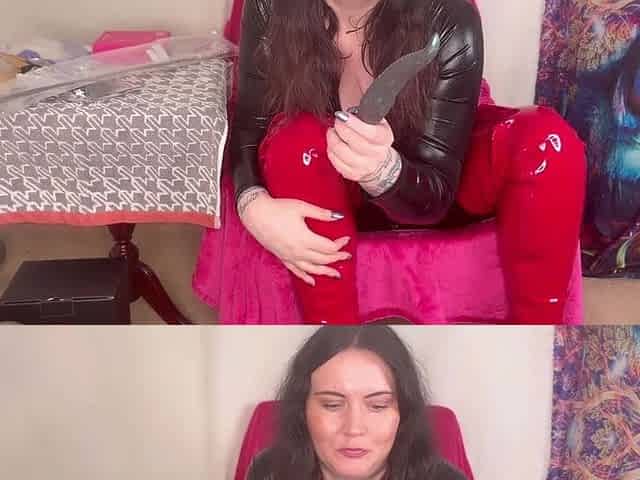 Miss Ffw Shows off Her New Toys