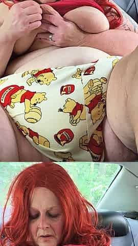 Backseat Hottie Get Squirting Naughty