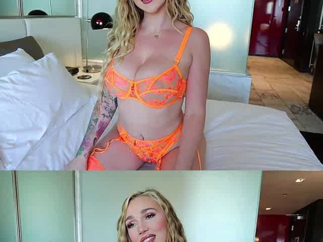 Blonde Hottie's Wet Pussy Gets Stretched