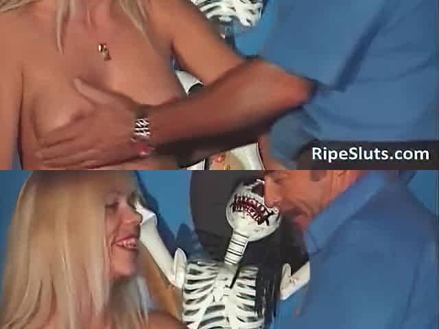 Hairy Blonde Slut Enjoys In Hot Anal Sex