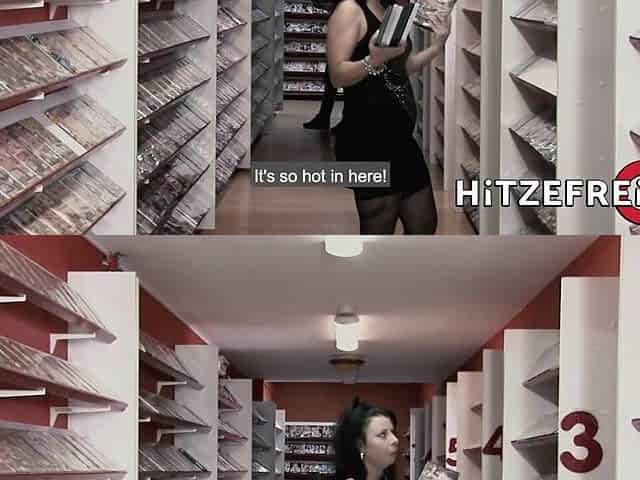 HITZEFREI German mother I'd like to fuck Bonny Devil screwing a fan