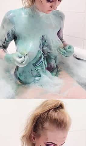 Cosplay Dr Z Bodypaint Bath Removal
