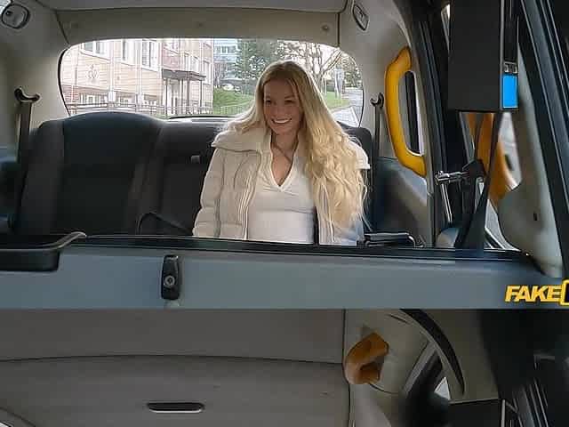 German MILF Kaira Kampen hot video