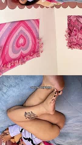 Big Ass Chubby Girl Reading on Bed in Panties While Farting Naturally