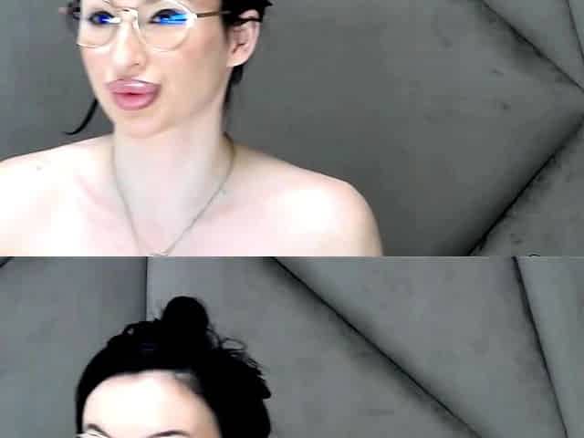Huge Tits Babe Fucks Her Pussy with a Thick Toy