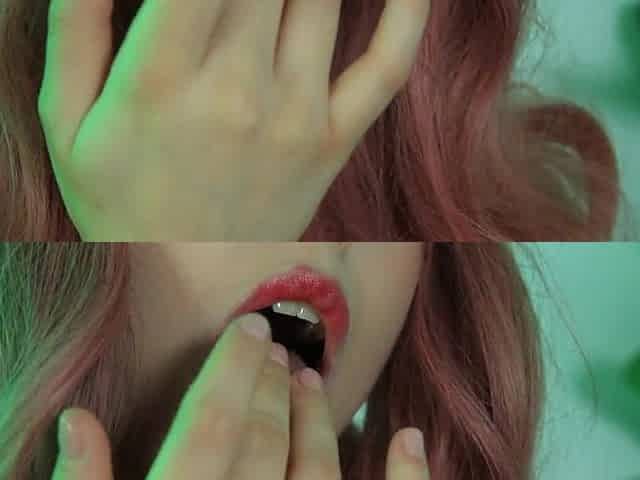 Tempting ELVEN PLAYGIRL fingers her cunt and gets a WILD climax