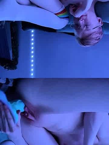 Sexy hottie Anetta Keys enjoys a solo toy masturbation