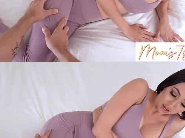 Tight Milf Blaire Johnson Gets A Deep Massage From Stepson And He Stretches H