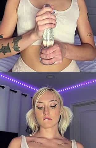 DAISY RAE HELPS YOU STROKE YOURSELF BEFORE BED