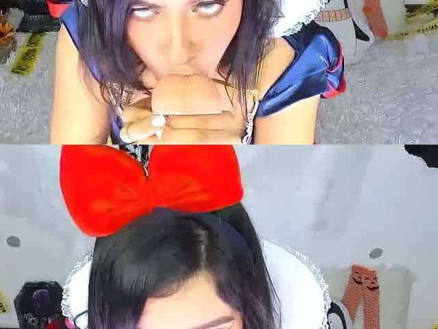 Close up amateur beauty uses her toy to masturbates