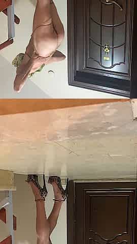 I showed my little penis to the pizza male