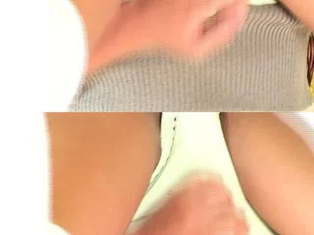 Latina teen slut fucks herself