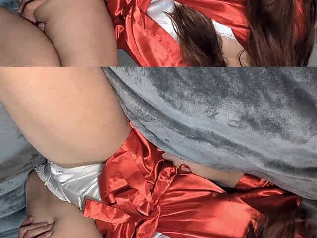 cute white hotty fingering cunt in red underware