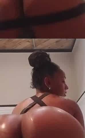 Shaking Ass