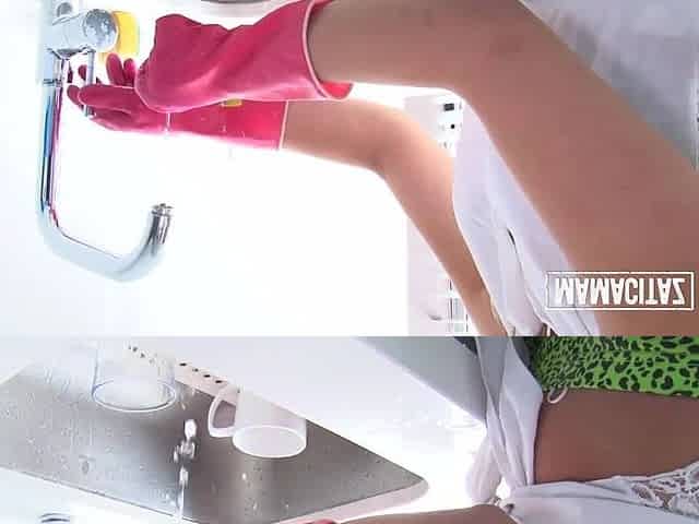 Latin chick Maid Jenny Marin Screwed Me On Her 1st Day At The Job - MAMACITAZ