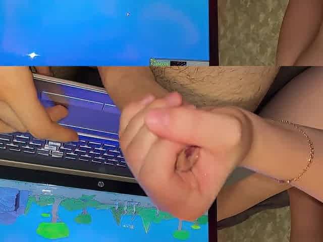 Stepsister Distracts me from playing Age Of War by giving me a TUGJOB