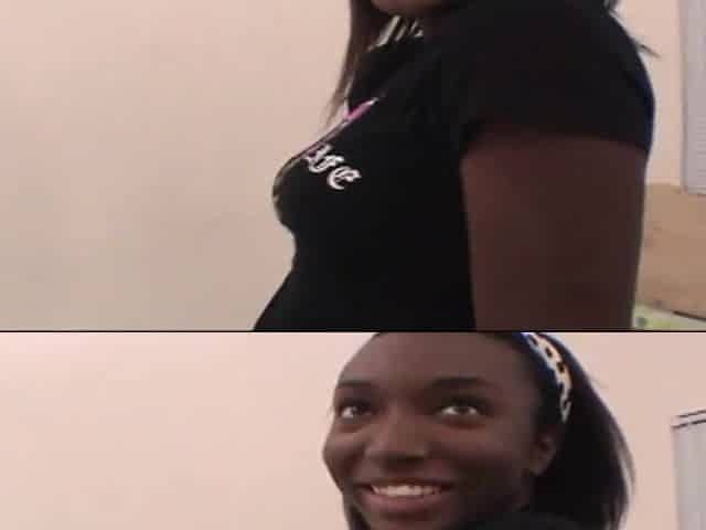 Ebony Chick Getting Fingered Amateur Porn