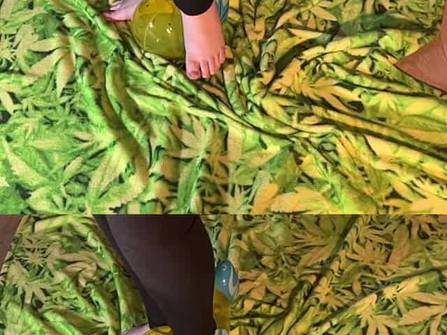 (cr-9) Bigbootylucy Stomps Beach Toys Barefoot 1