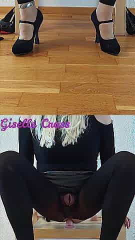 Cum in Her Own Throat After Sissygasm