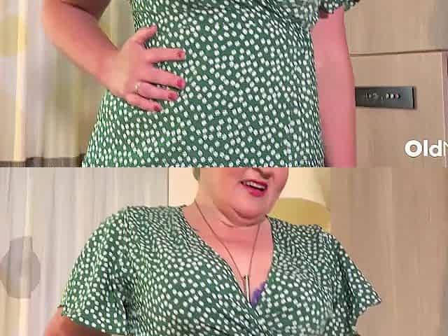 Busty Mature Candy Cummings Strips And Plays With Sex Toys