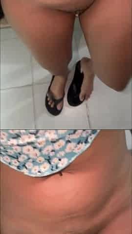 My Stepsister Took off Her Pants so I Could See Her Pussy and Asked Me to Insert My Cok Gently and Cum Outside