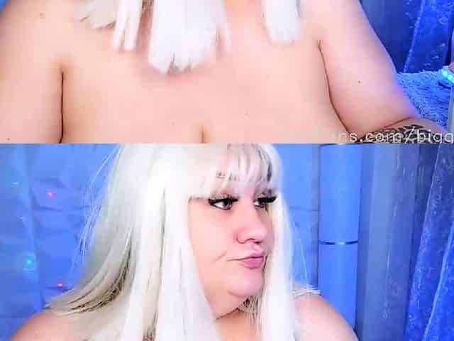 Big boob brunette masturbates on webcam