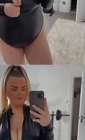 big beautiful woman UNDRESS TEASING AND BOUNCING ON A CHUNKY SEX-TOY!!