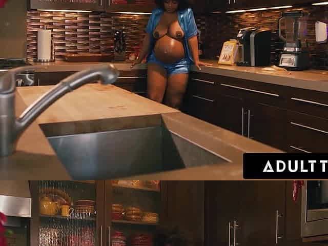 Pregnant Black Playgirl Gets Kitchen Drilled