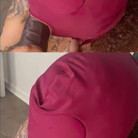 Black stretches her vagina