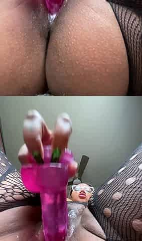 ebony creamy drippy pussy & a pretty pink dildo