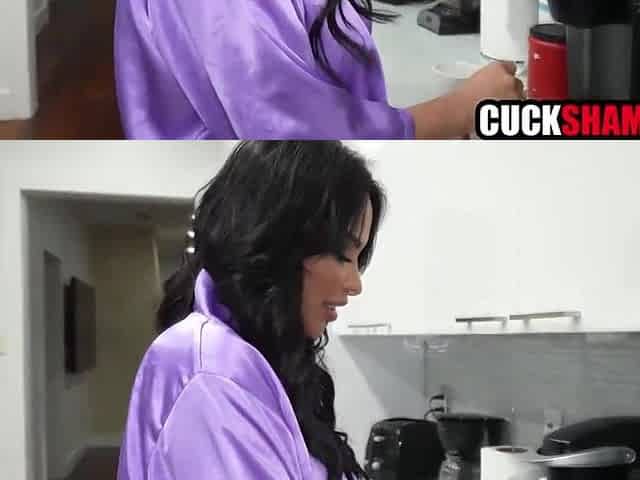 Cuckold hubby doesn't mind wife bang other boyz