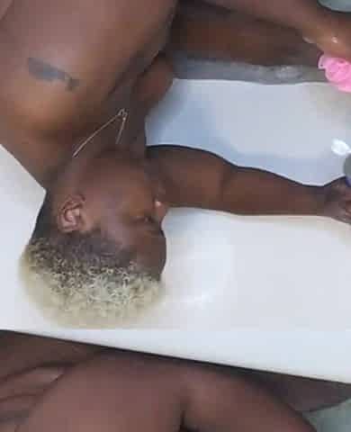 Black Washroom Time