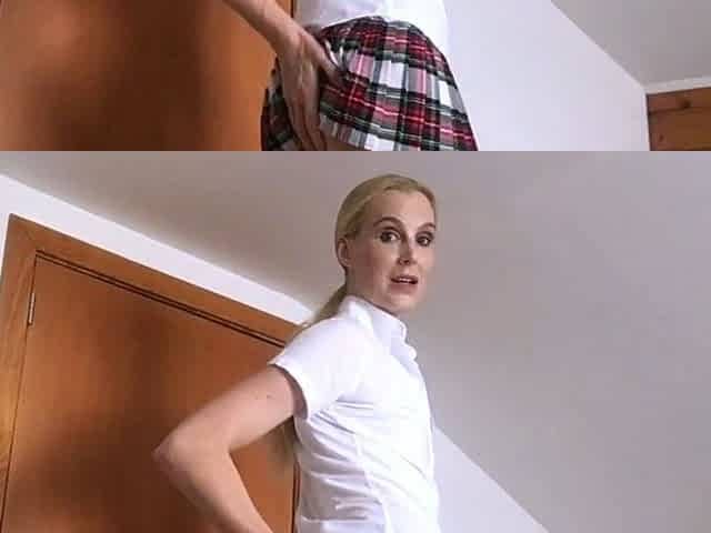 Mature blonde in stockings dildos her sweet cunt
