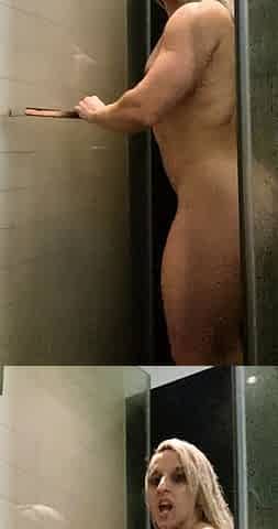 Small titted blond stunner Sarah Peachez masturbating