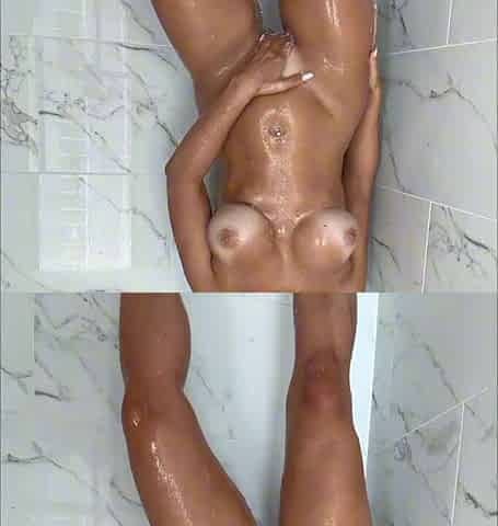 Fingering my snatch in the shower