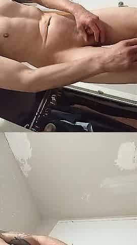 Hey cum check me I'd love to eat your snatch an smack your cum trickling off my tongue baby.