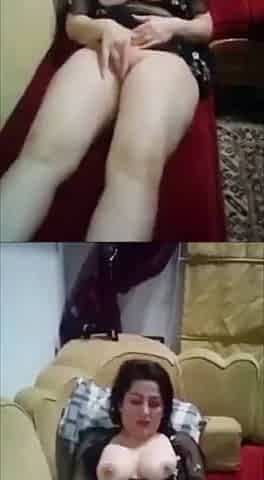 I filmed my ex-lover fucking her pussy