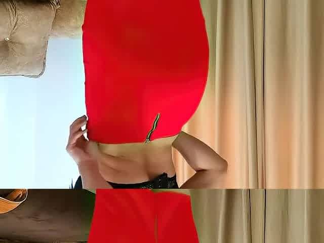 Hawt secretary, playing with her large booty for her boss at the livecam /Candyluxxx