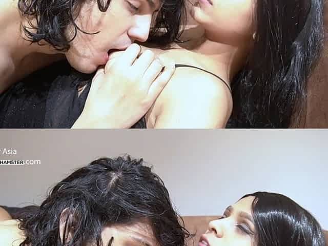 Indian College Students Engage in Romantic Sex in Their Free Time