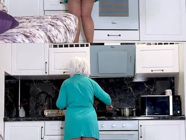 mother I'd like to fuck has anal-act of love in the kitchen
